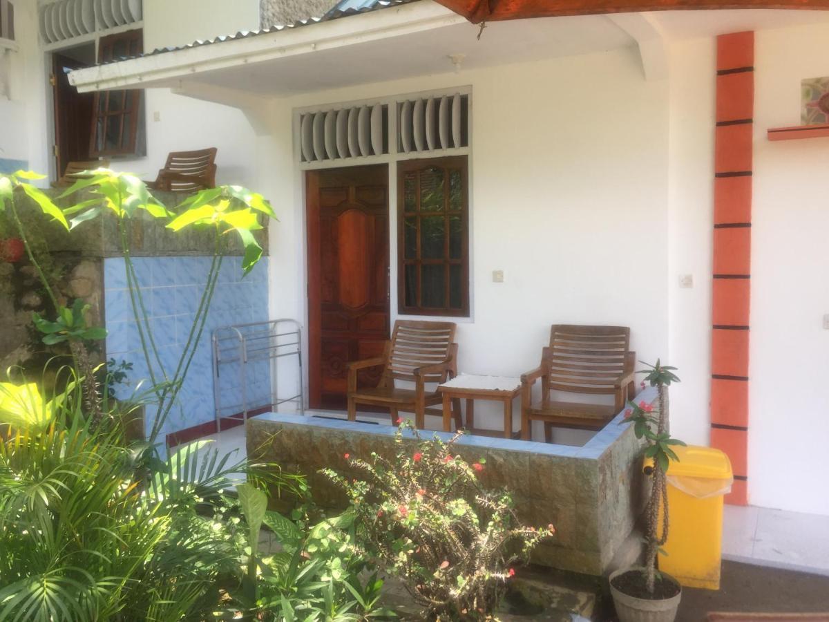 Bintang Bungalow Tour & Travel Kelimutu Exterior photo