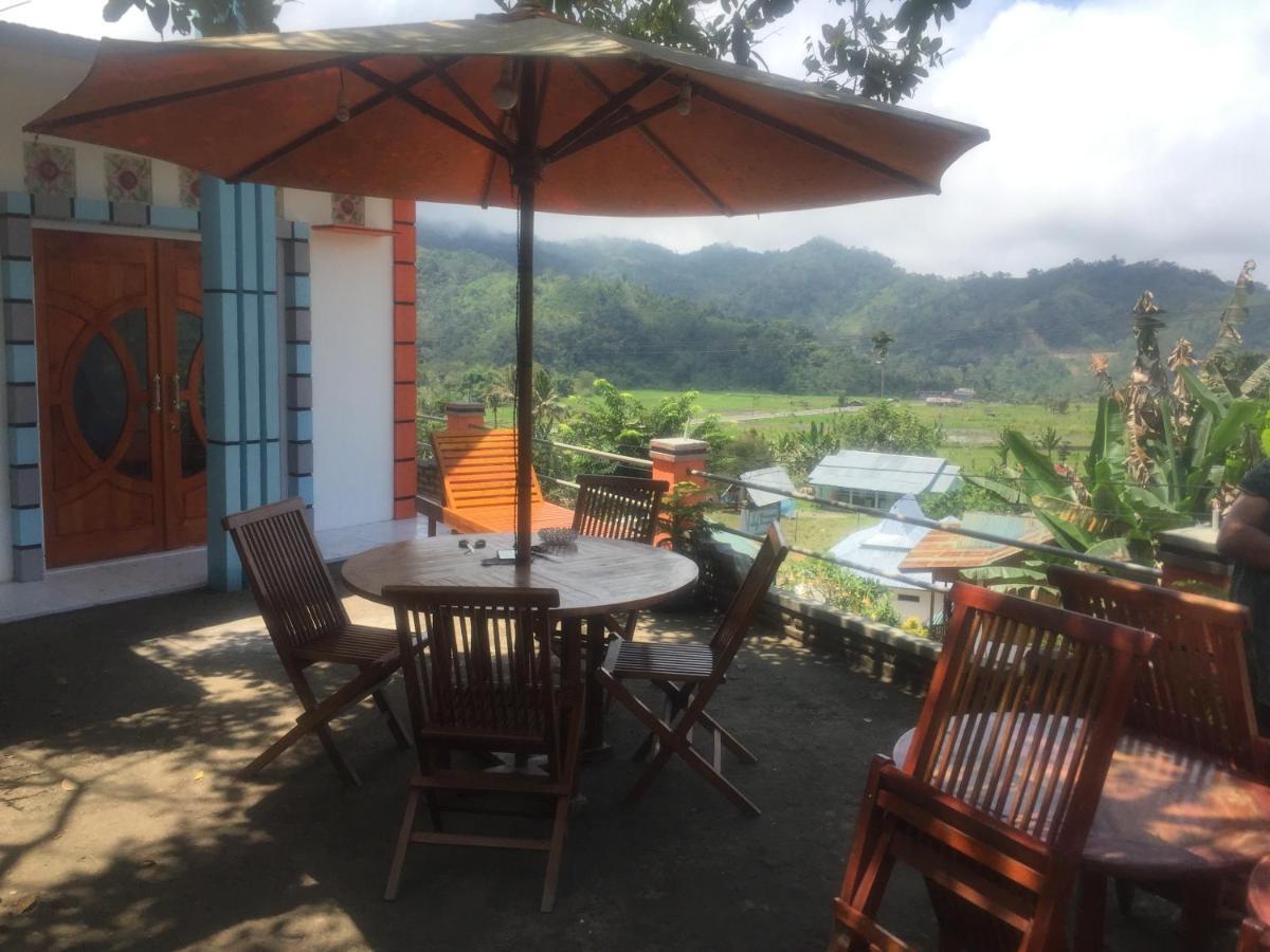 Bintang Bungalow Tour & Travel Kelimutu Exterior photo